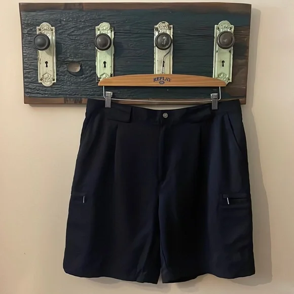 lzod XFG Black Golf Cargo Shorts Size 36 - Picture 3 of 13